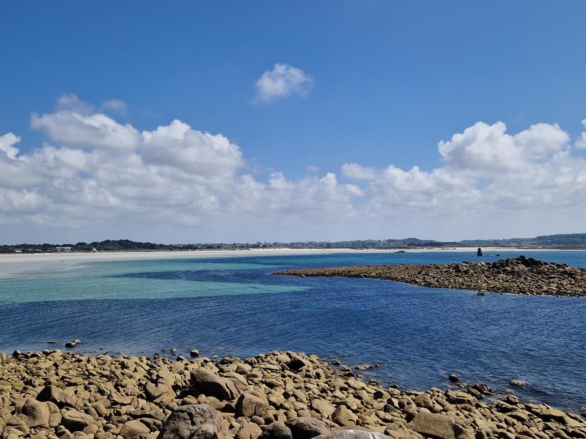 Entre Terre Et Mer Plougoulm Exteriör bild